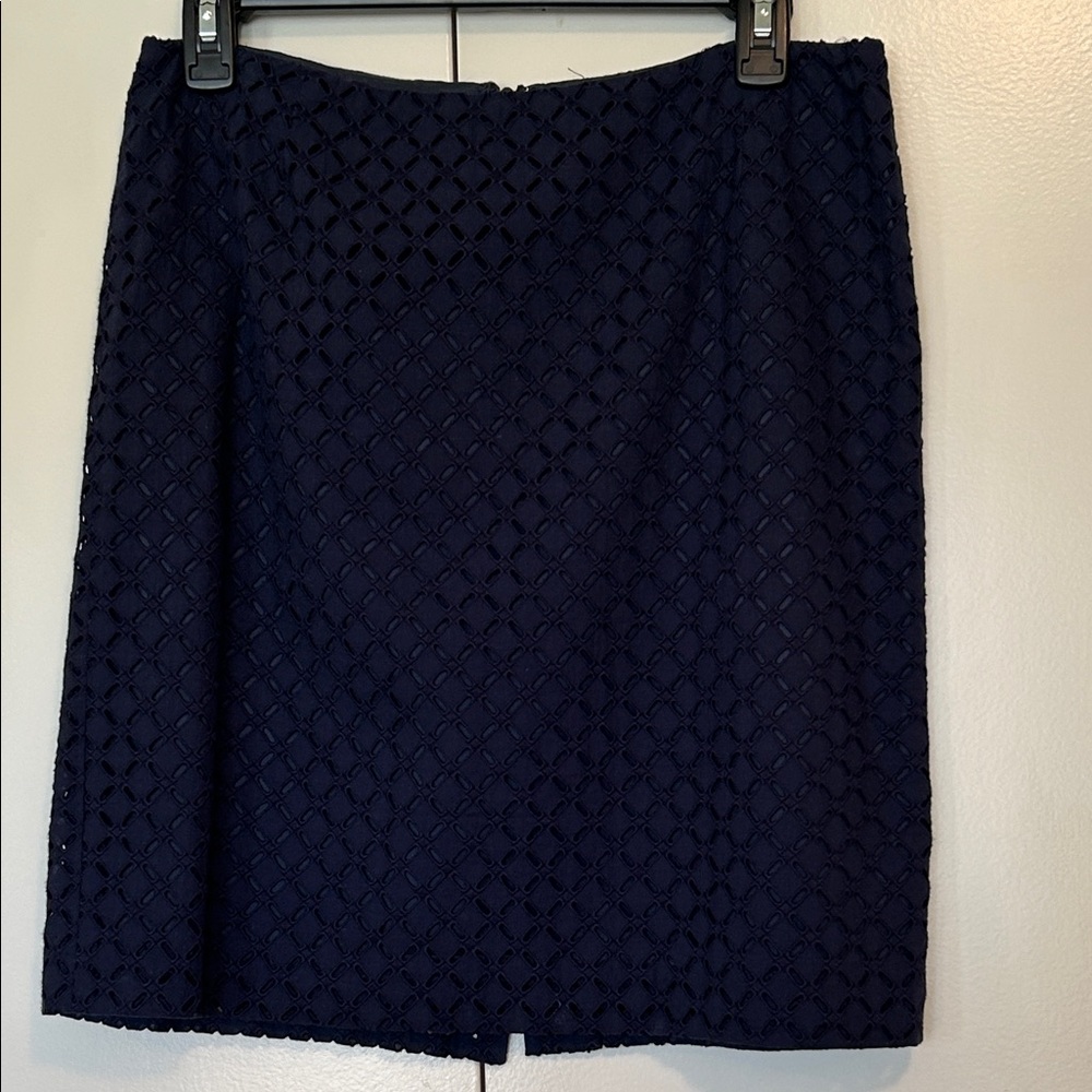 Elegant Navy Blue Skirt size 4